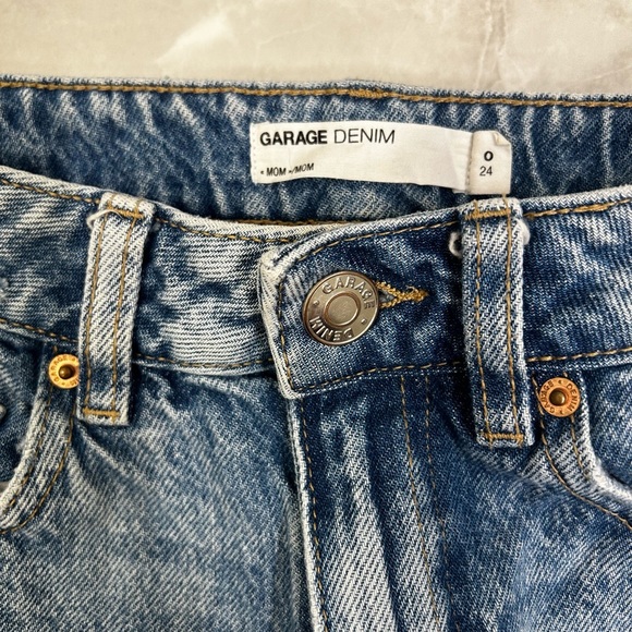 Garage Mom Ripped Mom Jenas - Picture 2 of 2